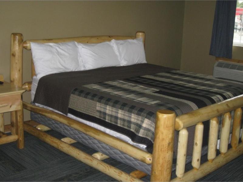 Big Horse Inn And Suites Lewistown Exteriör bild