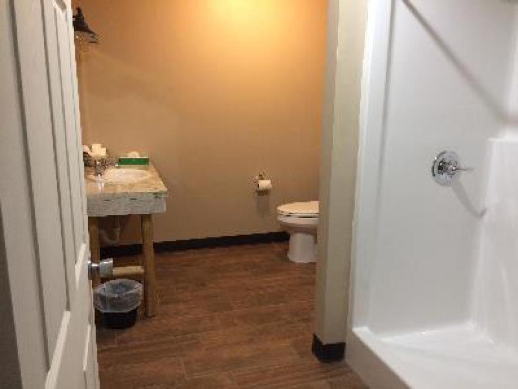Big Horse Inn And Suites Lewistown Exteriör bild