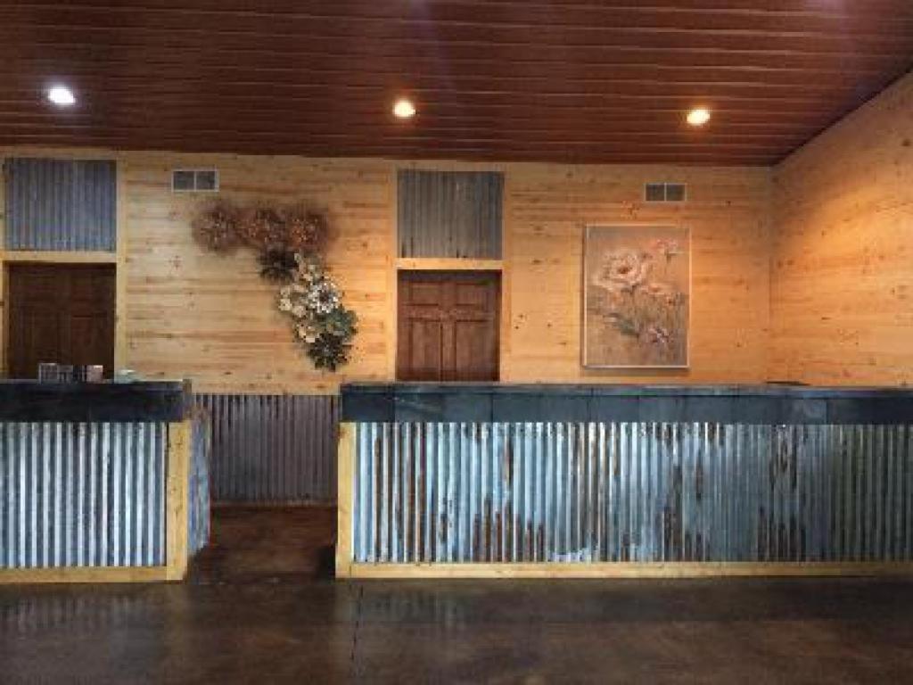 Big Horse Inn And Suites Lewistown Exteriör bild